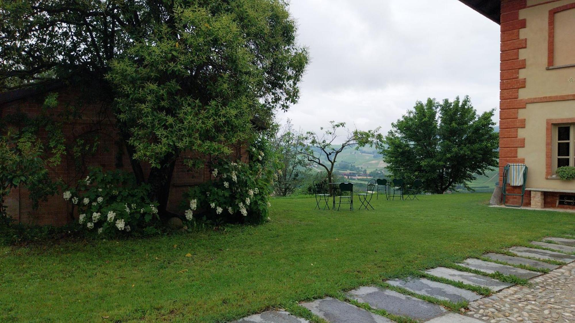 Tenuta Montanello B&B Castiglione Falletto Eksteriør billede
